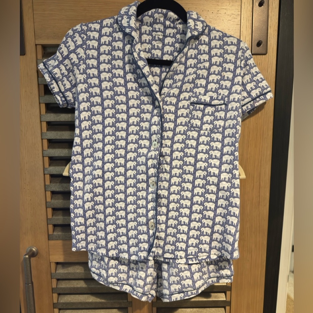 Roller Rabbit Blue and White Elephant Print Short Pajama Set